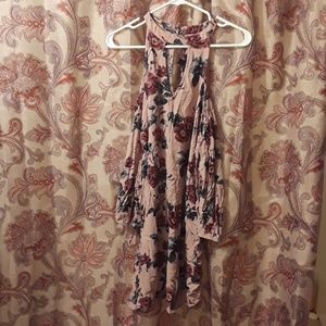 AE cold shoulder dress. Size L.